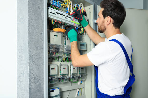 Best Best Electricians Near Me  in Hyde Park, UT